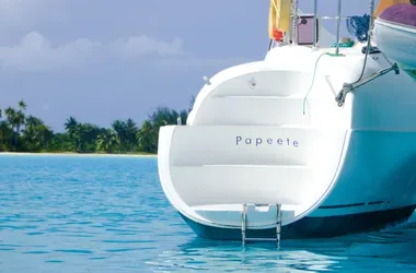 Jupes arrière du catamaran